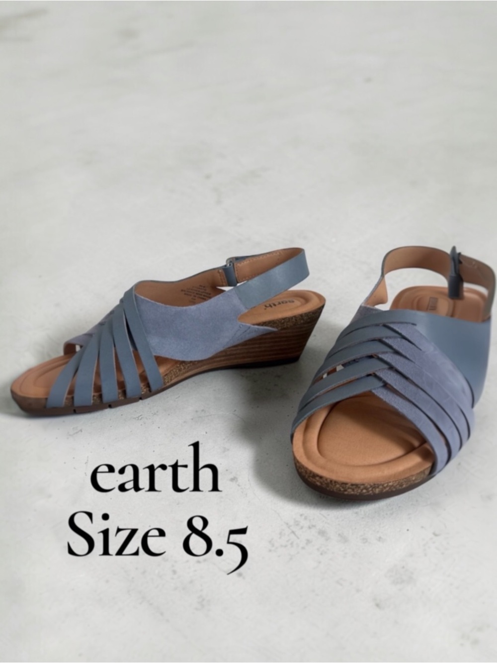 earth Hartie Wedge Sandals 8.5M Blue Gray Leather Slingback Comfort